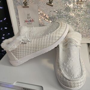 Women's White Fur-Lined Slip-On Shoes